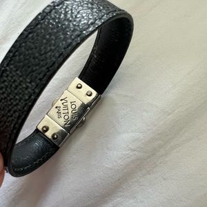 Louis Vuitton Damier Graphite Pull It Bracelet